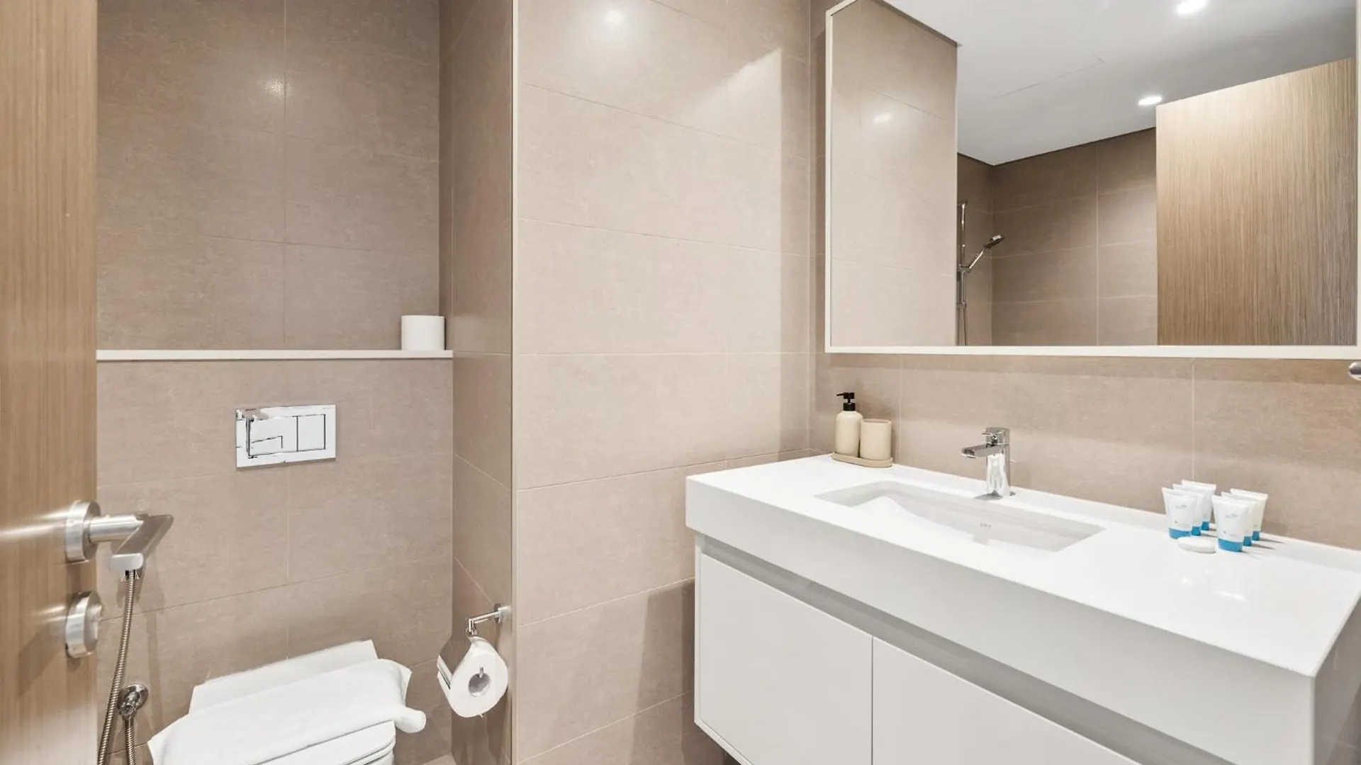 Premium 2Br Burj Khalifa Views Burj Royale Apartment Dubai