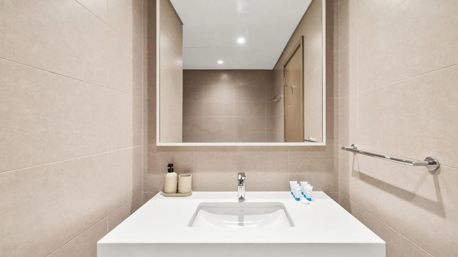 Premium 2Br Burj Khalifa Views Burj Royale Apartment Dubai