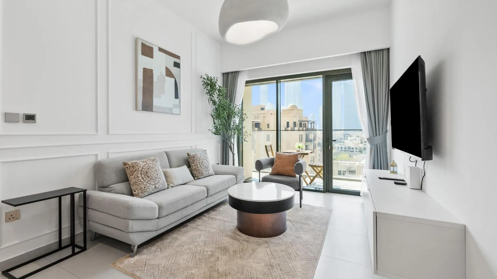 Premium 2Br Burj Khalifa Views Burj Royale Apartment Dubai 0*,  United Arab Emirates