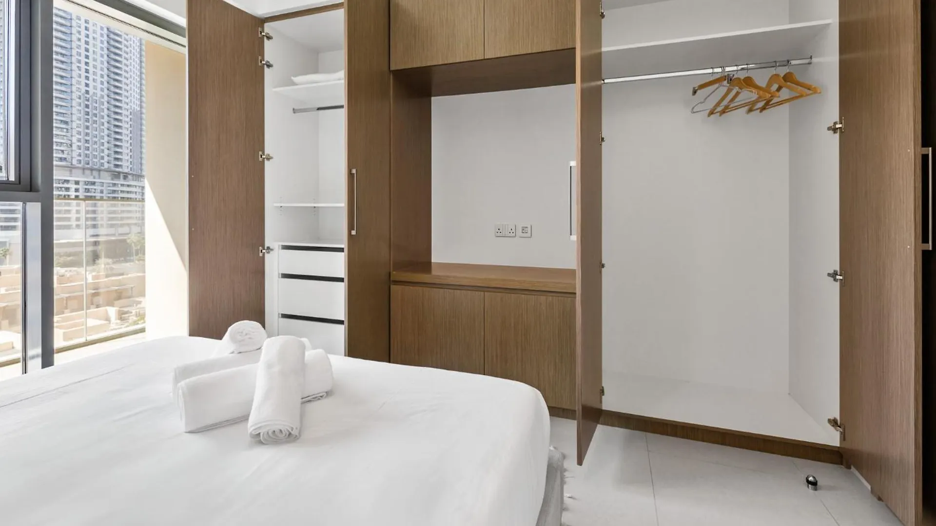 Premium 2Br Burj Khalifa Views Burj Royale Apartment Dubai
