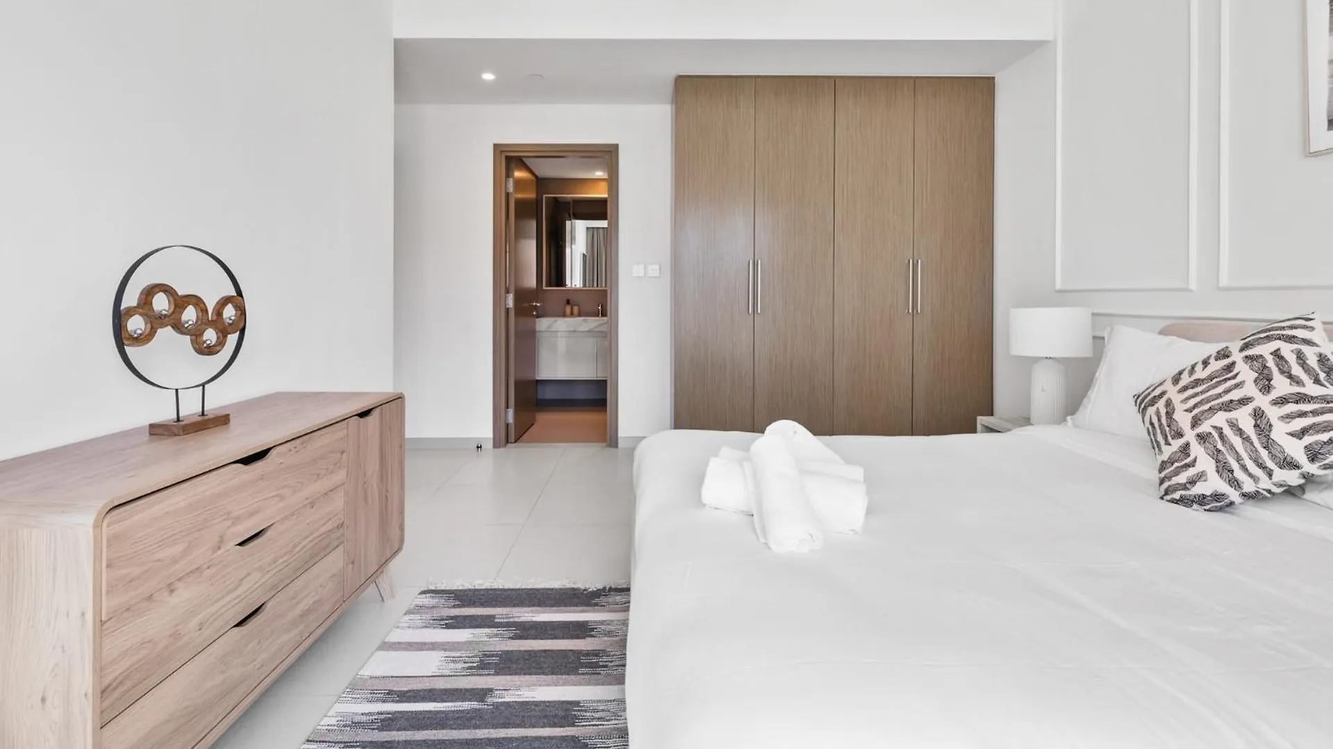 Premium 2Br Burj Khalifa Views Burj Royale Apartment Dubai