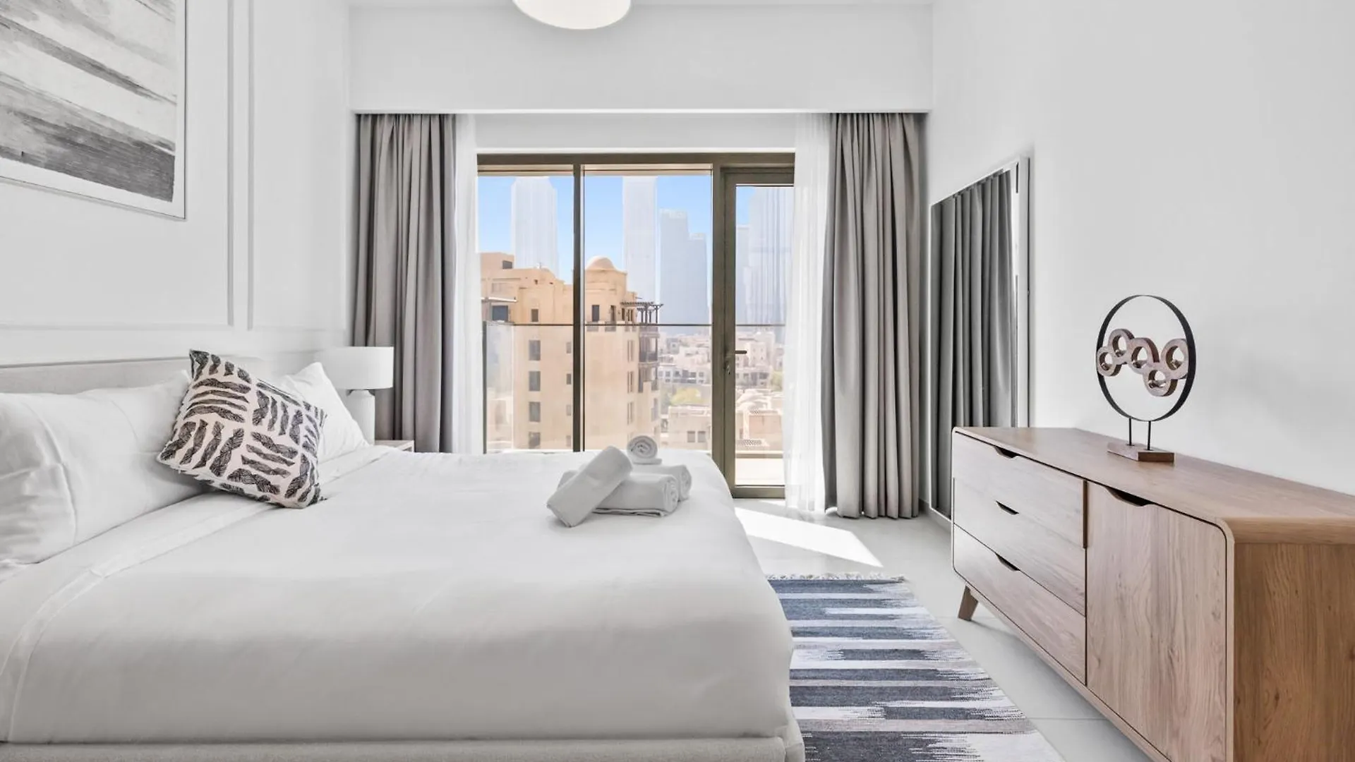 Premium 2Br Burj Khalifa Views Burj Royale Apartment Dubai