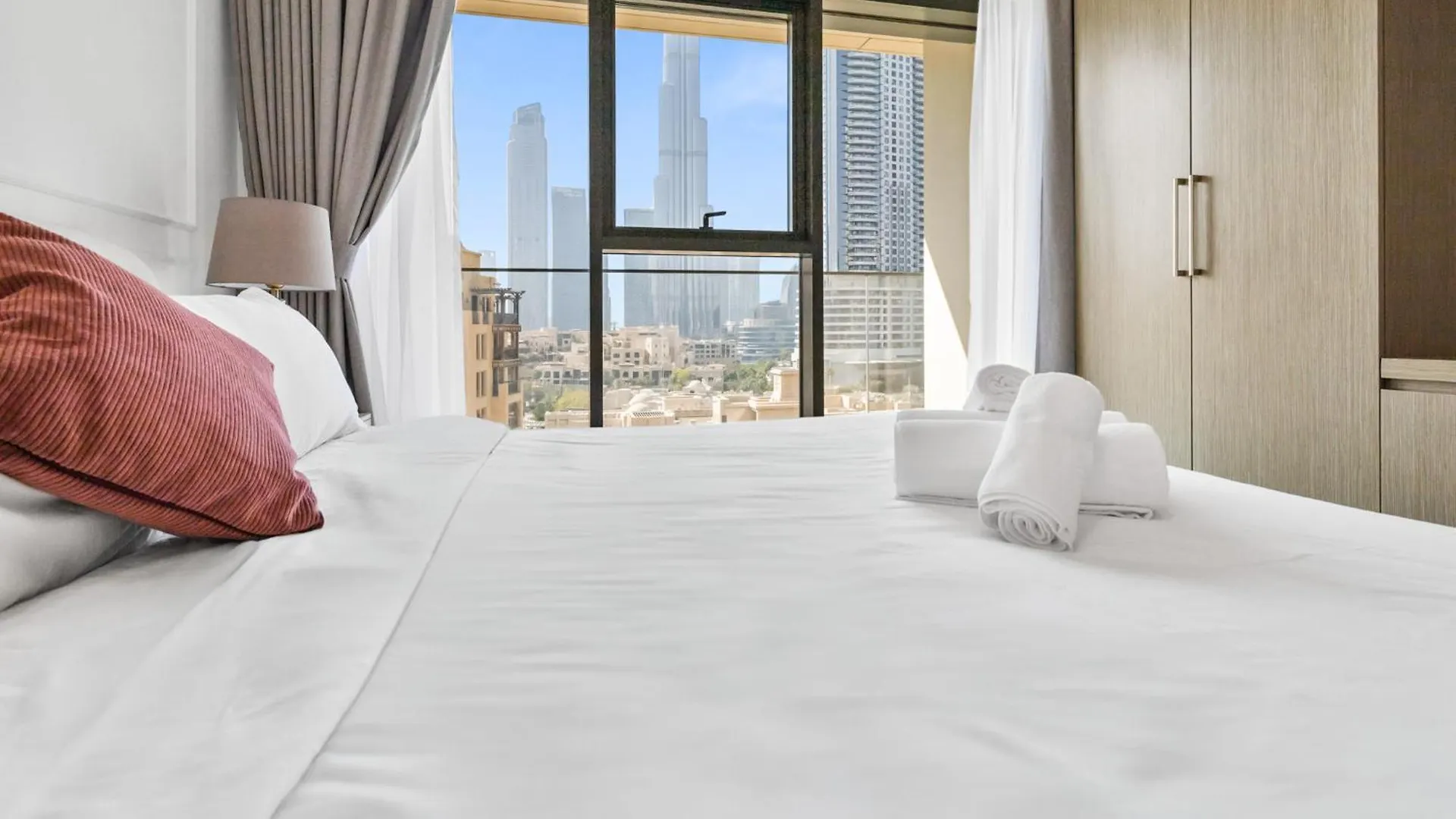 Premium 2Br Burj Khalifa Views Burj Royale Apartment Dubai