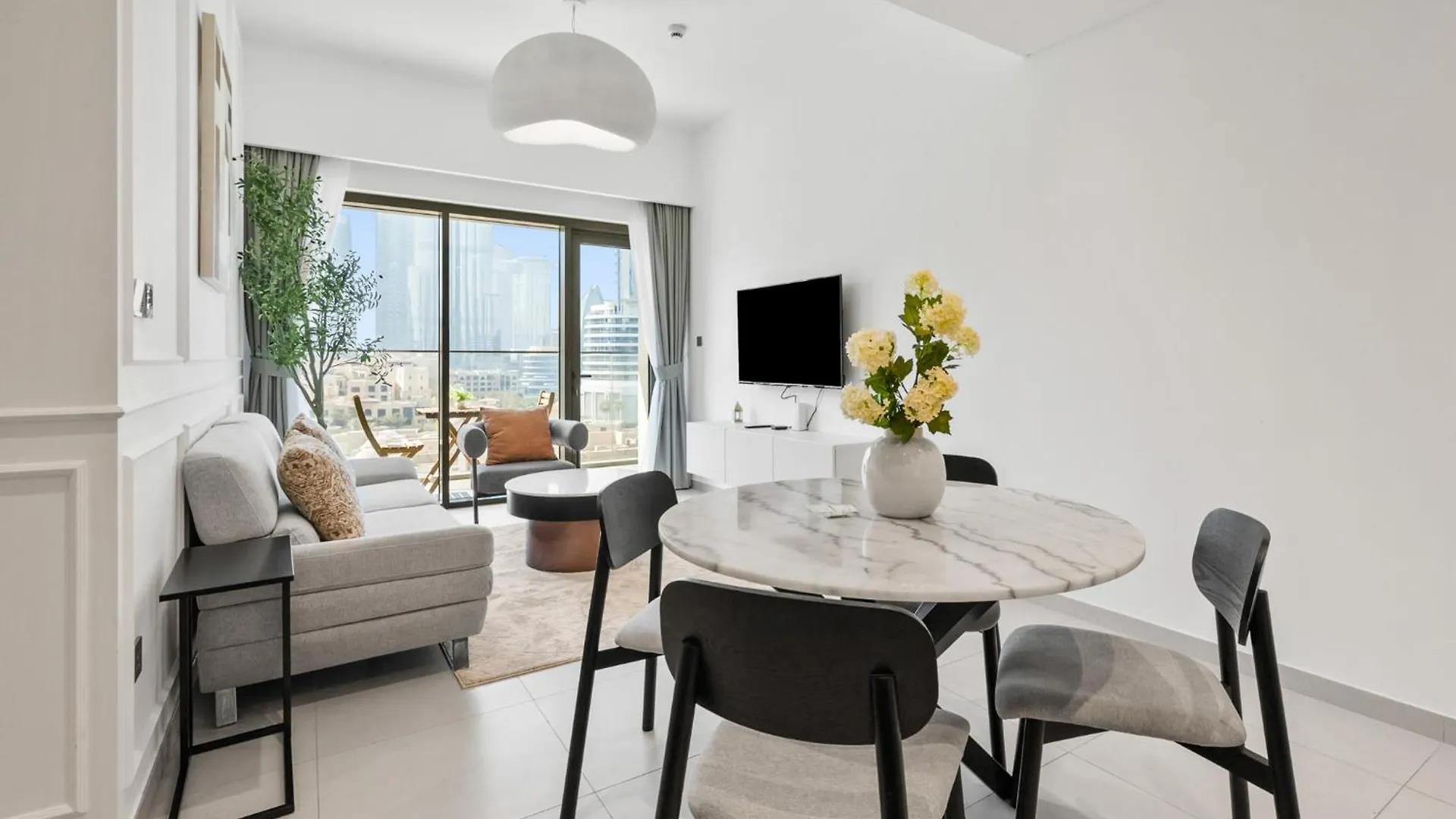 Premium 2Br Burj Khalifa Views Burj Royale Apartment Dubai